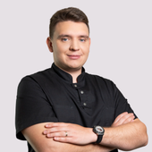 Макарский Владислав Олегович, стоматолог-хирург