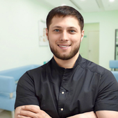 Магомедов Артур Курбанович, стоматолог-хирург