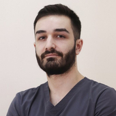 Лугуев Ислам Насырович, стоматолог-терапевт