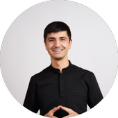 Нариманян Георгий Наириевич, стоматолог-хирург