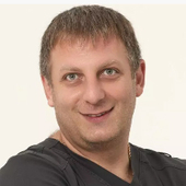 Шахбазян Армен Гагикович, стоматолог-хирург