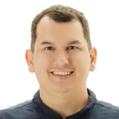 Бондарев Роман Сергеевич, стоматолог-хирург