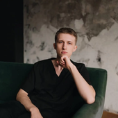 Николаенков Дмитрий Дмитриевич, стоматолог-терапевт