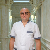 Глоба Виктор Сергеевич, пластический хирург