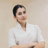 Булгакова Диана Хуссейновна, стоматолог-терапевт