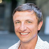 Лактин Дмитрий Иванович, стоматолог-терапевт
