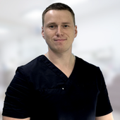 Уваров Кирилл Анатольевич, массажист