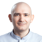 Вальчук Андрей Евгеньевич, стоматолог-хирург