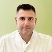 Хоршикян Данил Рандикович, стоматолог-терапевт
