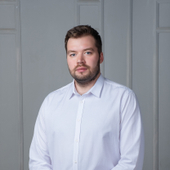 Ведерников Илья Алексеевич, стоматолог-терапевт