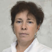 Назоева Лариса Евгеньевна, детский офтальмолог