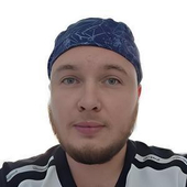 Пичугин Леонид Алексеевич, стоматолог-терапевт