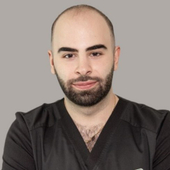 Мазманян Акоп Мовсесович, стоматолог-хирург