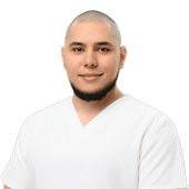Айтняков Даниил Руфович, стоматолог-хирург