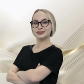 Курятникова Оксана Юрьевна, стоматолог-терапевт