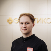 Корсаков Никита Сергеевич, стоматолог-хирург