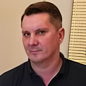 Просвирников Олег Анатольевич, массажист