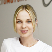 Черкасова Анна Александровна, стоматолог-терапевт