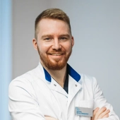 Зерняев Даниил Валерьевич, стоматолог-хирург