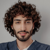 Манукян Рафаэль Генрикович, стоматолог-терапевт