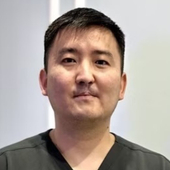 Лиджиев Эрдем Аркадьевич, стоматолог-хирург