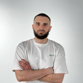 Варданян Артур Арменович, стоматолог-ортопед