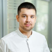 Минекаев Артур Альбертович, стоматолог-хирург