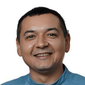 Аманов Шамиль Халитович, стоматолог-хирург