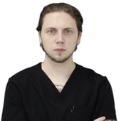 Садовенко Вадим Михайлович, стоматолог-хирург