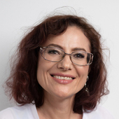 Алтынбаева Инесса Эльвиновна, врач УЗД