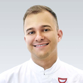 Воронин Олег Юрьевич, стоматолог-терапевт