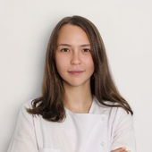 Гатиятова Алина Альбертовна, стоматолог-терапевт