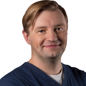 Шитиков Александр Александрович, стоматолог-хирург