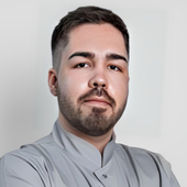 Нуртдинов Данил Динарович, стоматолог-терапевт