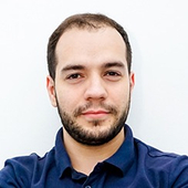 Саргавакян Абраам Андраникович, стоматолог-терапевт