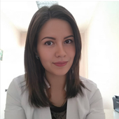 Медведева Екатерина Юрьевна, детский офтальмолог-хирург