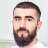 Арушанян Роман Игоревич, стоматолог-терапевт