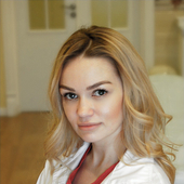 Шурякова Евгения Александровна, врач-косметолог