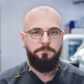 Богомазов Иван Дмитриевич, стоматолог-хирург