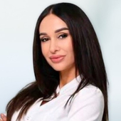 Трусова Елена Геннадьевна, врач-косметолог