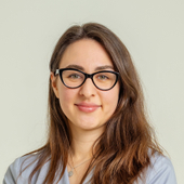 Журавкова Александра Олеговна, стоматолог-терапевт