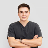 Каташев Михаил Андреевич, стоматолог-хирург