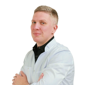 Плиса Михаил Олегович, стоматолог-хирург