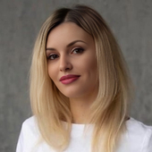 Краснова Екатерина Владимировна, стоматолог-терапевт