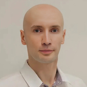 Жидков Станислав Юрьевич, стоматолог-терапевт