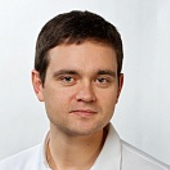 Тихон Юрий Викторович, стоматолог-терапевт