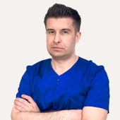 Калашников Александр Вадимович, стоматолог-терапевт