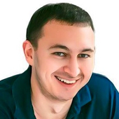 Пятницкий Евгений Анатольевич, стоматолог-ортопед