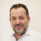 Хади Суфьян Аднанович, стоматолог-терапевт