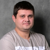 Визгалов Артем Евгеньевич, стоматолог-хирург